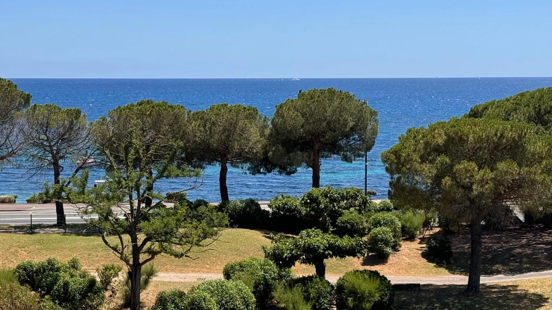 Les Rivages - 6-8P - Front De Mer, Piscine 0*, Les Issambres France